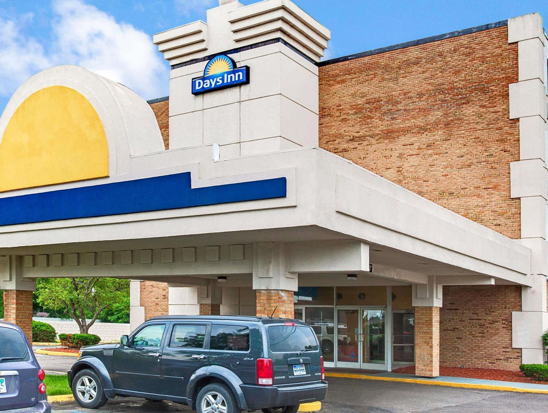 Days Inn By Wyndham Livonia Canton Detroit Exterior foto