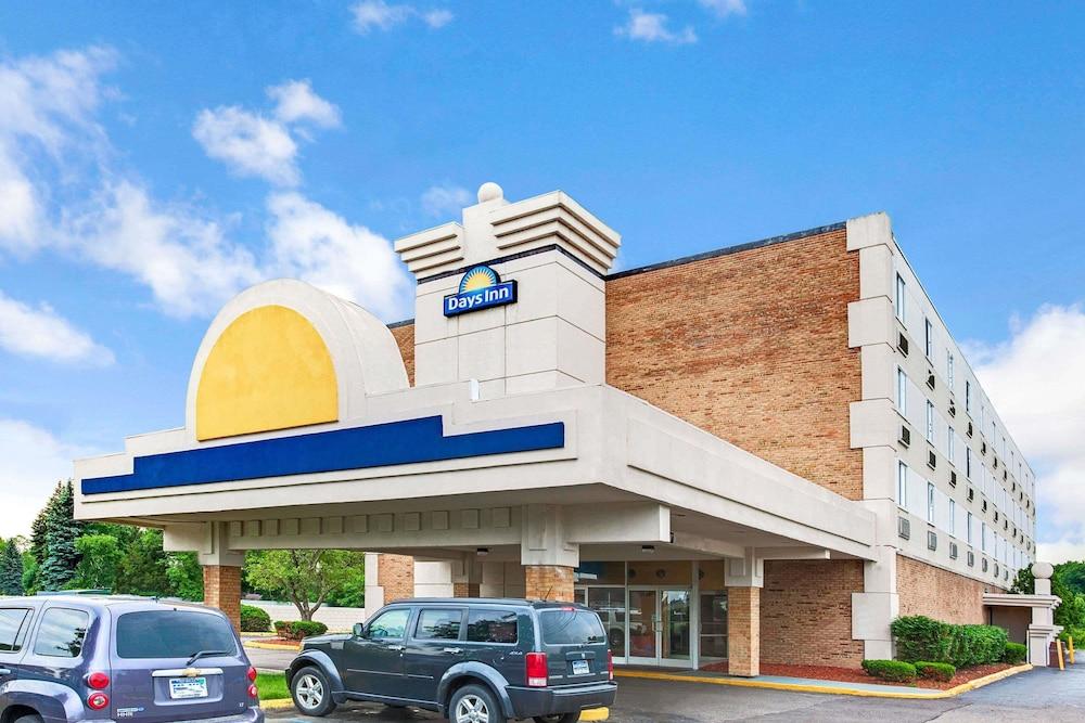 Days Inn By Wyndham Livonia Canton Detroit Exterior foto